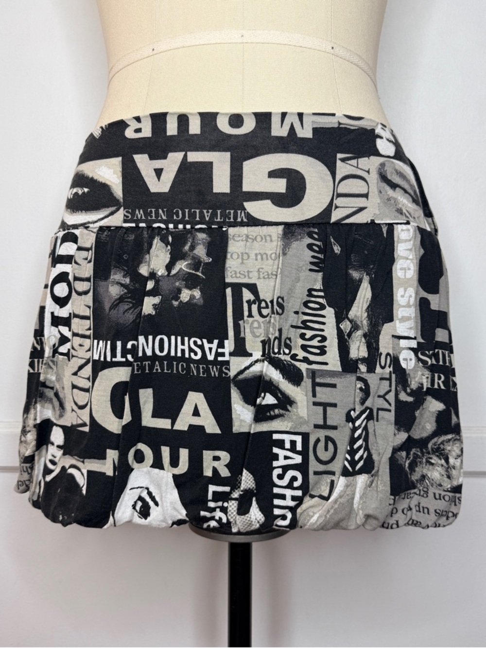 Toumai graphic bubble skirt